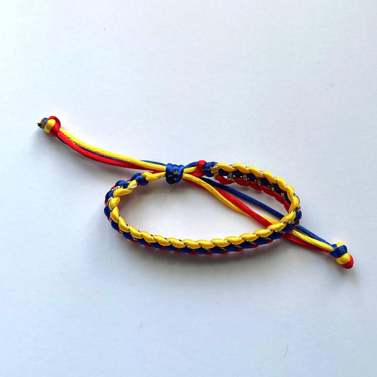 Heritage Colombian Bracelet with Gold Chain