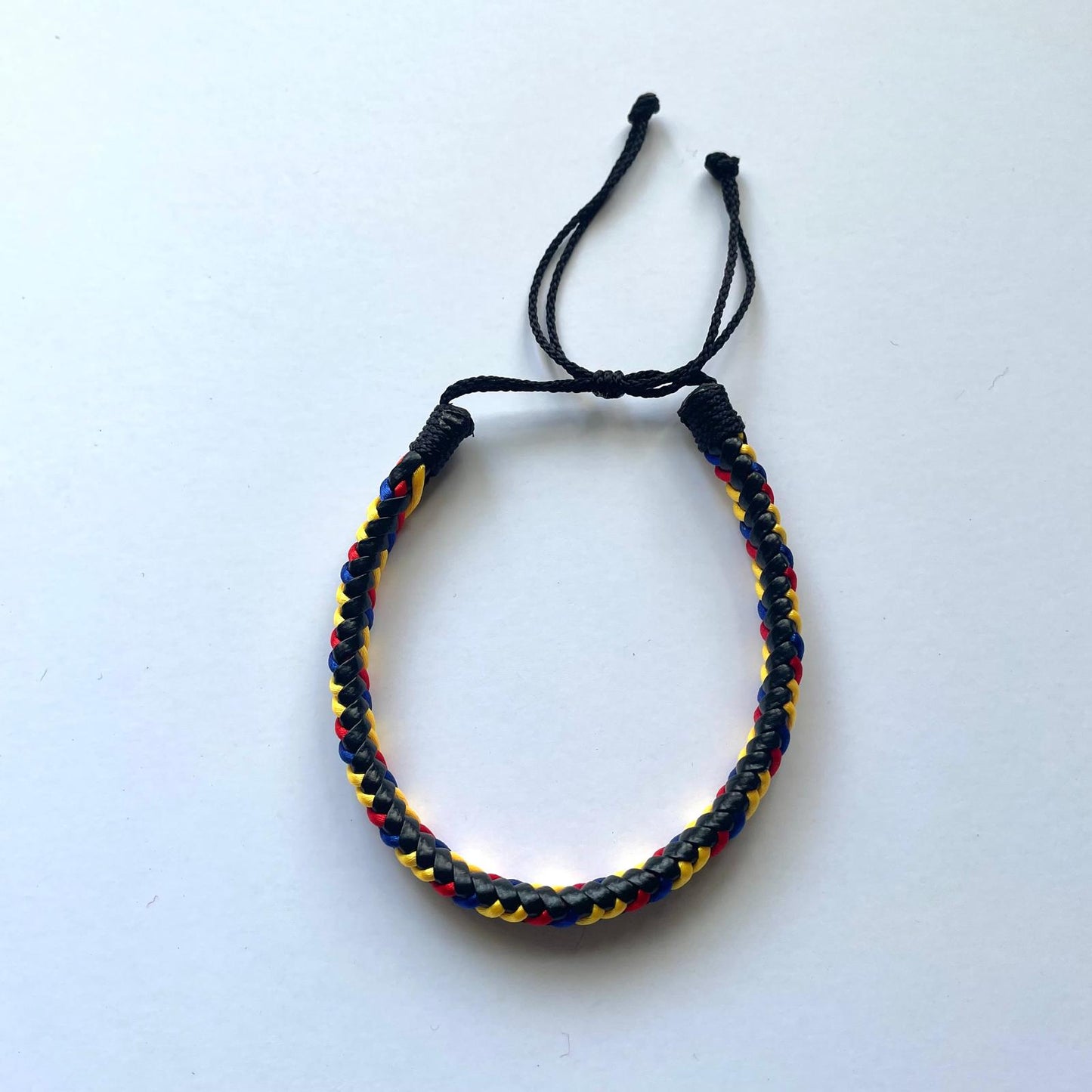 Heritage Colombian Bracelet – Woven in Faux Leather