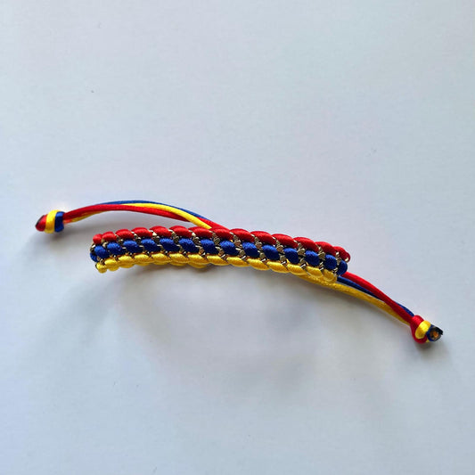 Heritage Colombian Bracelet with Gold Chain